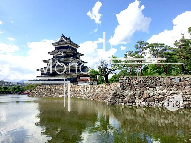 松本城とお堀の写真
